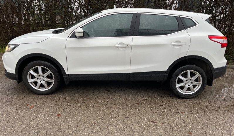 
								Nissan Qashqai 1,2 Dig-T 115 N-Tec X-tr. 5d full									