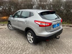 
										Nissan Qashqai 1,2 Dig-T 115 Visia 5d full									