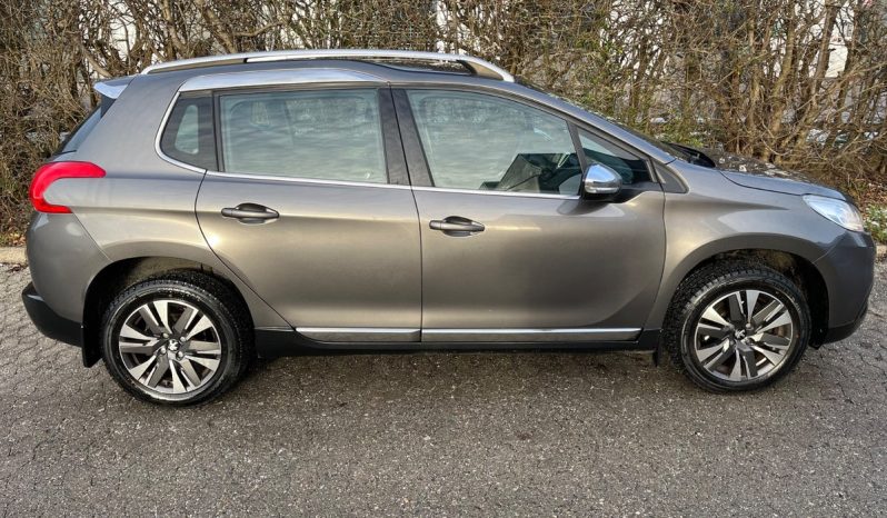 
								Peugeot 2008 1,2 e-THP 110 Style Sky 5d full									