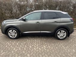 
										Peugeot 3008 1,2 e-THP 130 Allure 5d full									