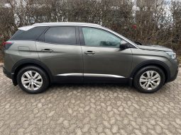 
										Peugeot 3008 1,2 e-THP 130 Allure 5d full									