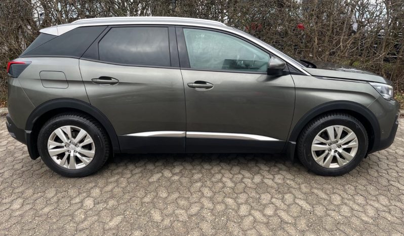 
								Peugeot 3008 1,2 e-THP 130 Allure 5d full									