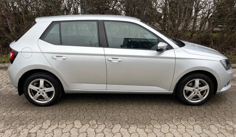 
								Skoda Fabia 1,2 TSi 110 Ambition DSG 5d full									