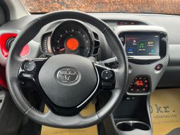 
										Toyota Aygo 1,0 VVT-i x-clusiv x-shift 5d full									