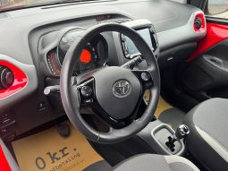 
										Toyota Aygo 1,0 VVT-i x-clusiv x-shift 5d full									