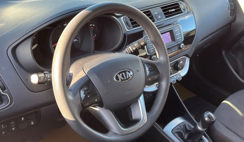 
								Kia Rio 1,2 CVVT Style 5d full									