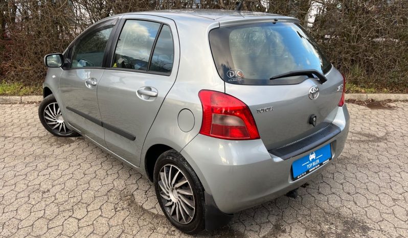 
								Toyota Yaris 1,3 Luna M/M 5d full									