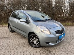 
										Toyota Yaris 1,3 Luna M/M 5d full									