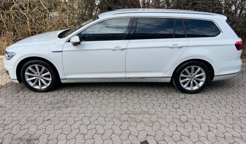 
								VW Passat 1,4 GTE Highline Variant DSG 5d full									