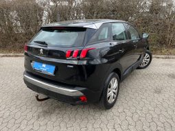 
										Peugeot 3008 1,2 e-THP 130 Allure 5d full									