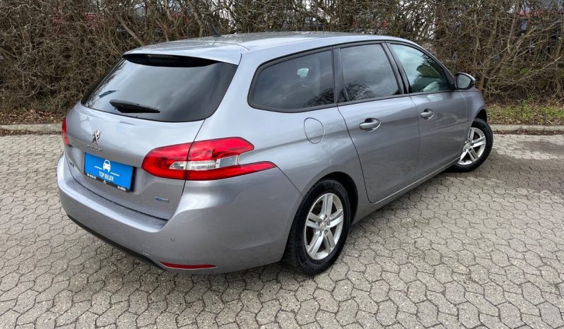 
								Peugeot 308 1,2 e-THP 110 Active SW 5d full									