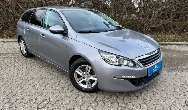 
								Peugeot 308 1,2 e-THP 110 Active SW 5d full									